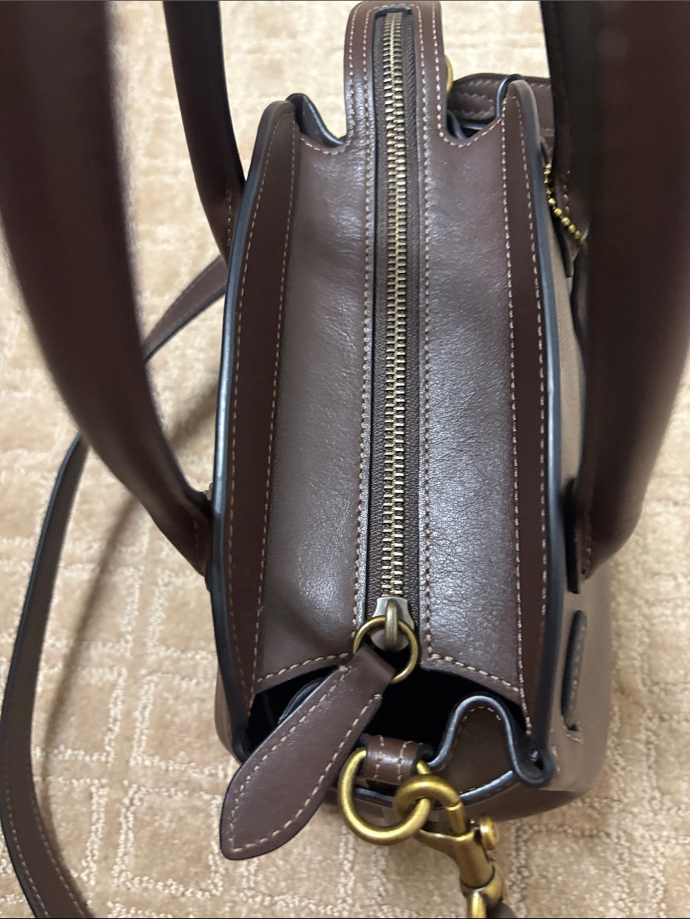 Coach Empire 21 in Maple - Picture 10 of 16